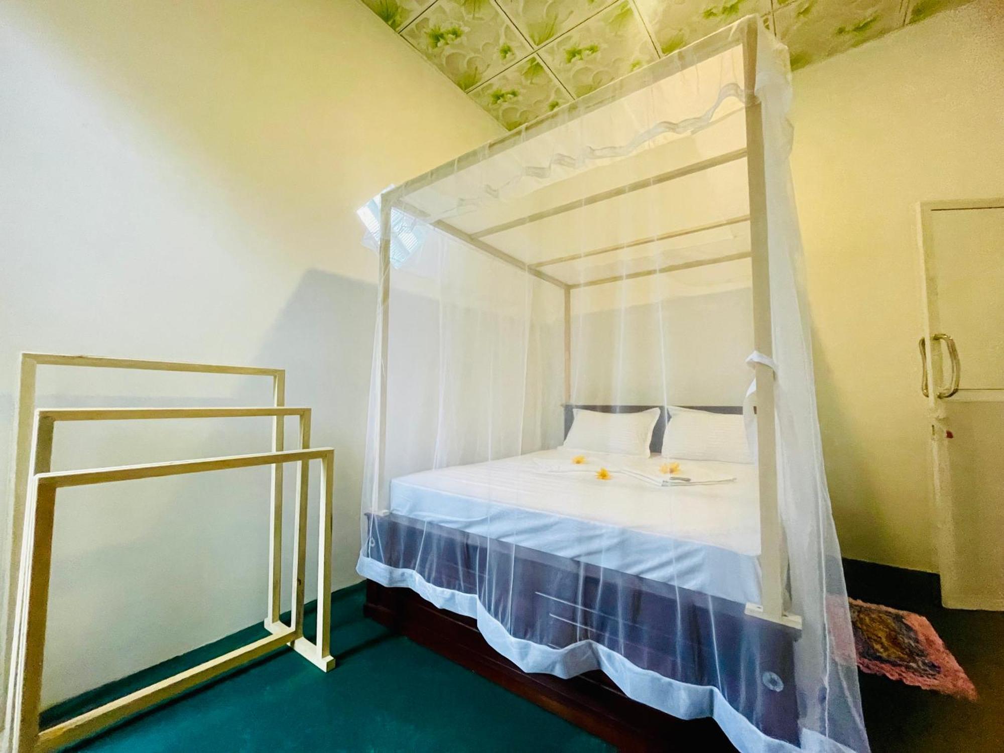 Hotel White Hill House Hiriketiya Dikwella Esterno foto